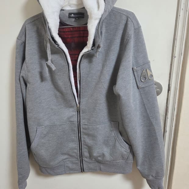 무스너클  후드   집엎