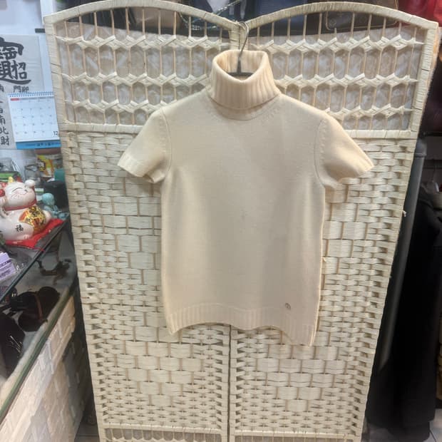 36/44-55 정품 샤넬 목폴라 니트 팝니다