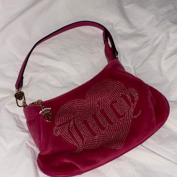 쥬시꾸띄르 하트로고 벨벳 숄더백