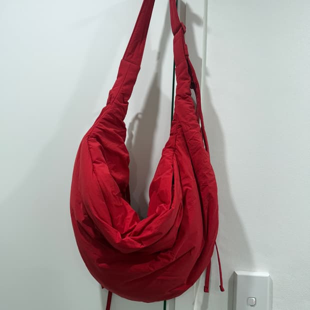 COS 캐노피 미니 크로스바디 백  레드