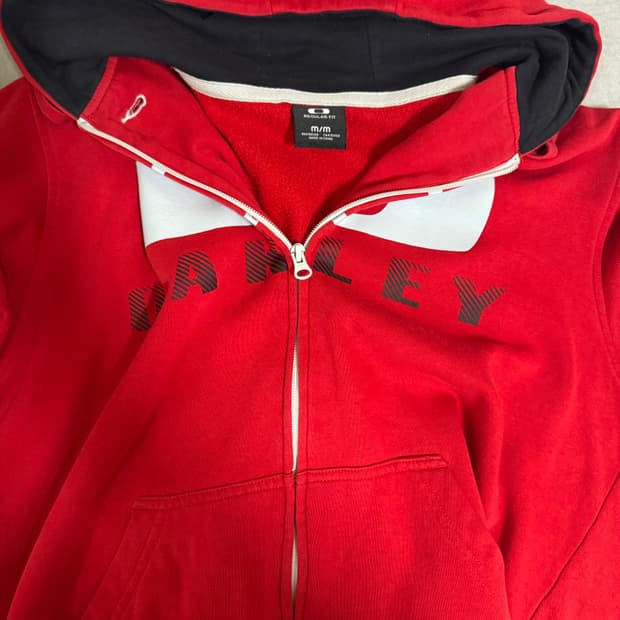 오클리 후드집업