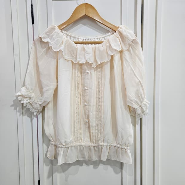 레이스 프릴 블라우스 아이보리 5부