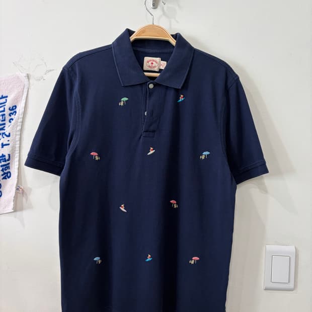 3. 브룩스브라더스 네이비 카라티