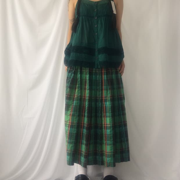 Crochet trimming sleeveless