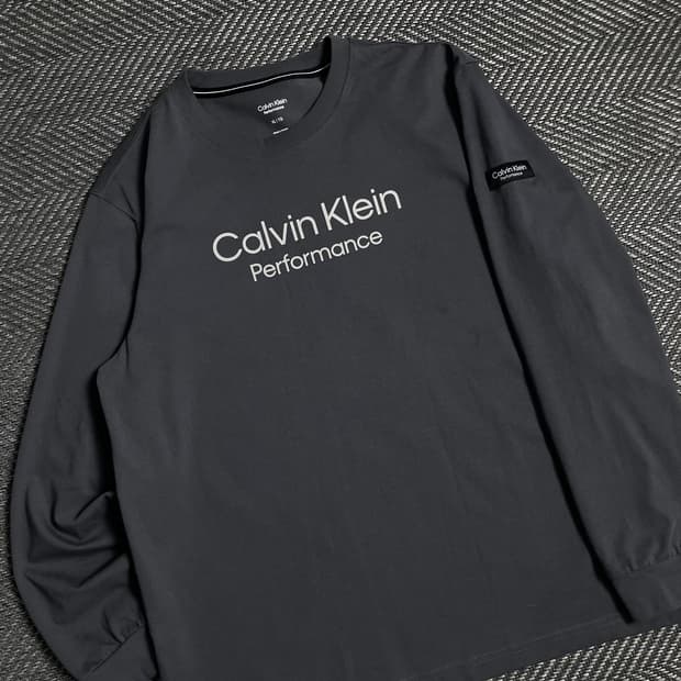 캘빈클라인 스펠아웃 퍼포먼스 긴팔 롱슬리브y 4928