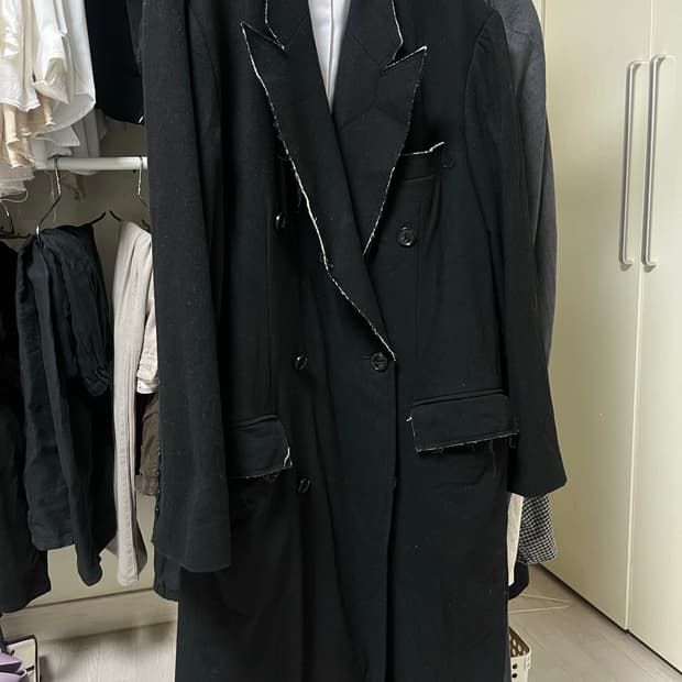 더뮤지엄비지터 울 코트