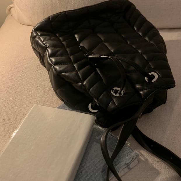 ZARA 자라 퀼팅 버킷 백팩 블랙 가방