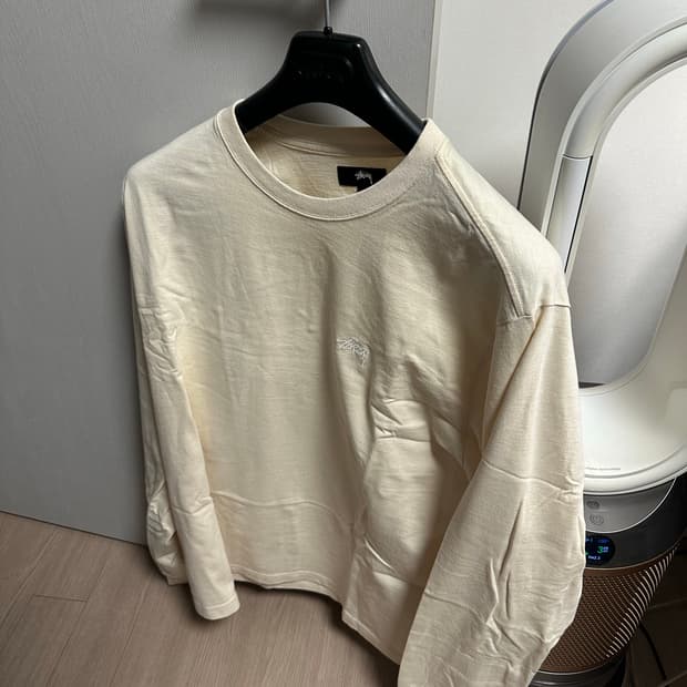 스투시 롱슬리브