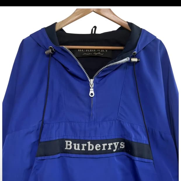18SS 버버리  아카이브 로고 후드 아노락블루 M