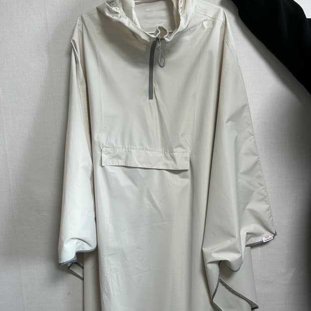 헌터 X 스타벅스 콜라보 레인 판초 아노락 아이보리