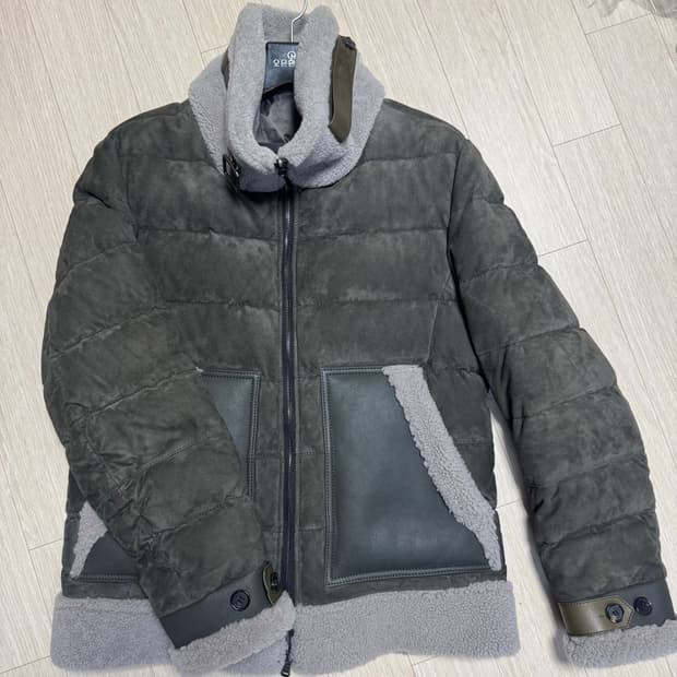 알레그리 무스탕 50사이즈