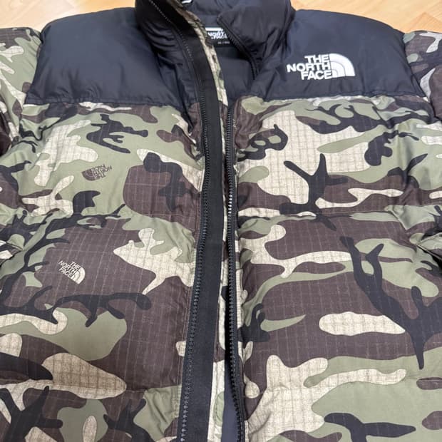 노스페이스 카모 패딩