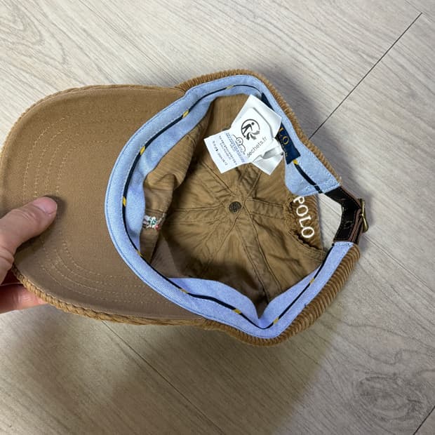 폴로 코듀로이 볼캡 팝니다.