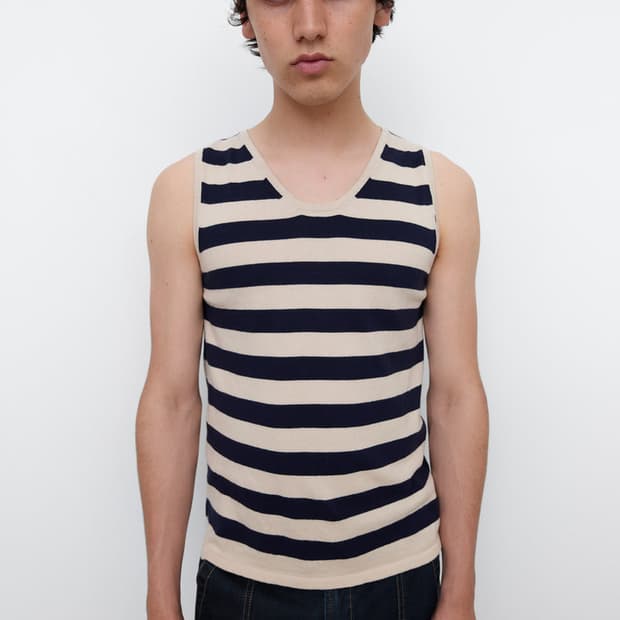 [M] 기마구아스 gimaguas 레오 슬리스리스 탱크탑 민소매 새상품