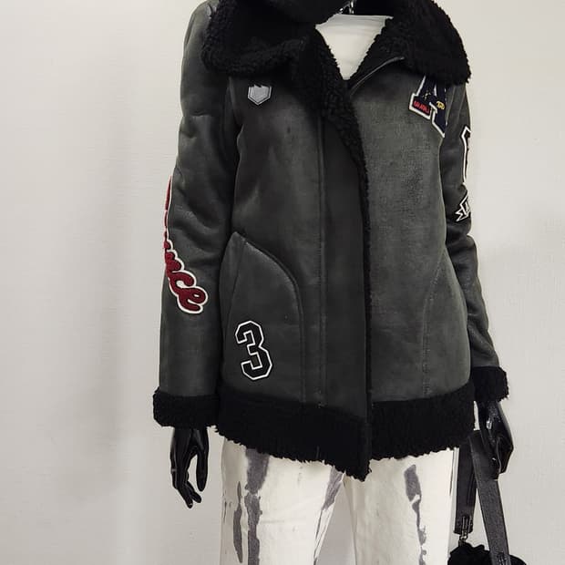 패치 무스탕점퍼