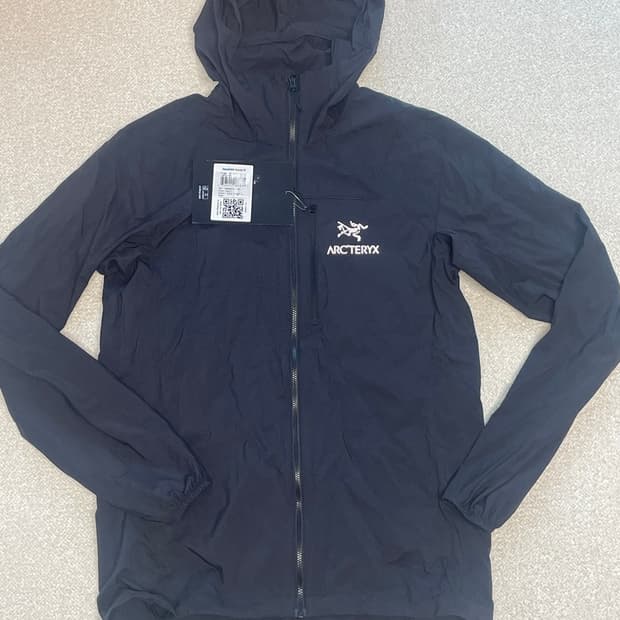 아크테릭스 스쿼미시 후디 블랙 색상 S 사이즈