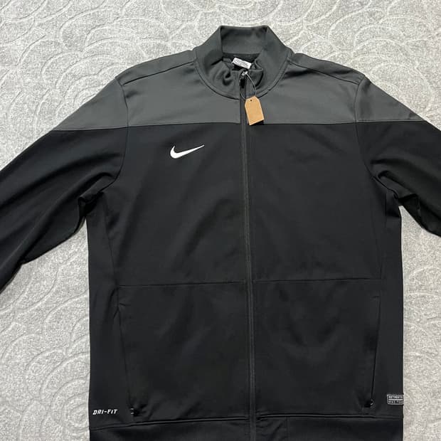 나이키 DRI-FIT 트레이닝 집업 L