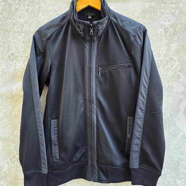 유니클로 네오프렌 풀집업 자켓