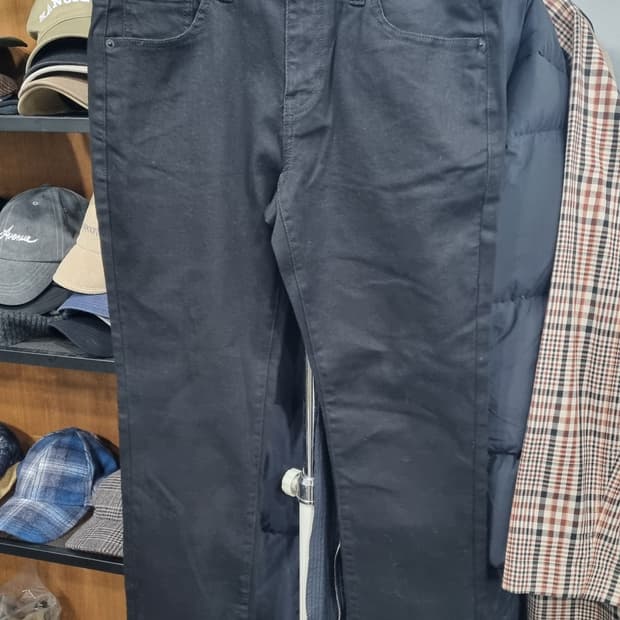 게스진 검정 30사이즈(허리단면40, 기장104) 새상품