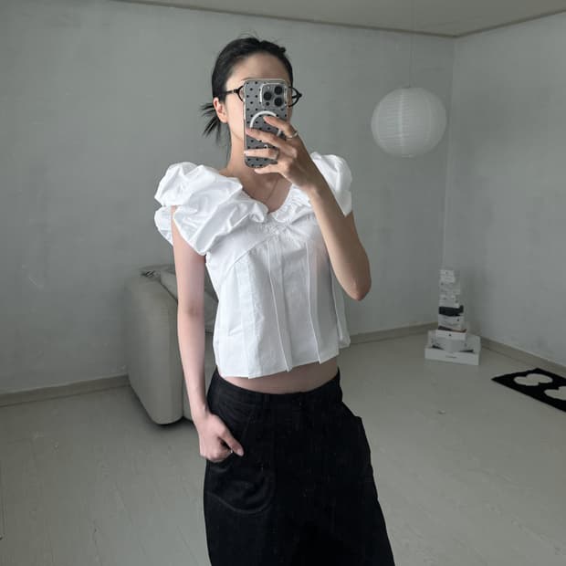퍼프 블라우스