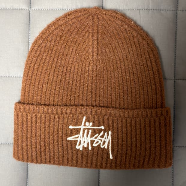 스투시 비니 브라운 새상품