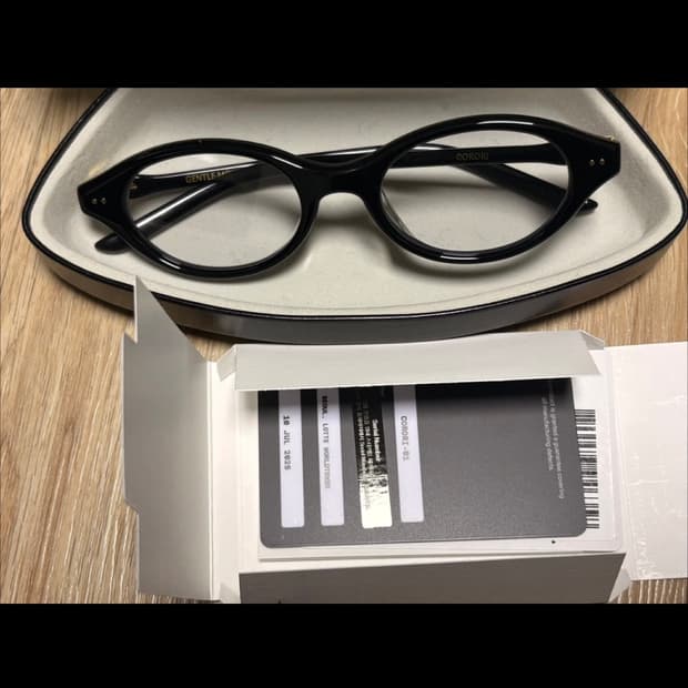 젠틀몬스터 코로리