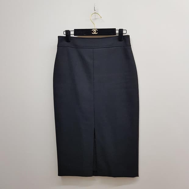 모조에스핀 2024 H라인 슬릿 스커트 S사이즈