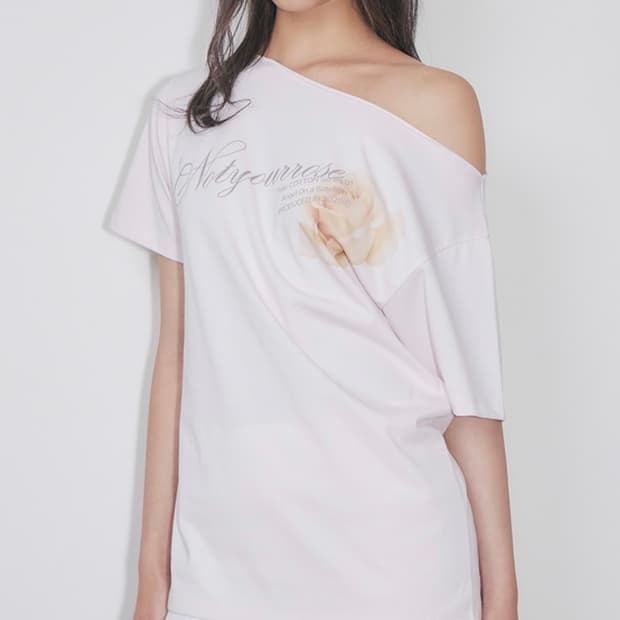 낫유어로즈 Rose graphic one-shoulder t-shirts