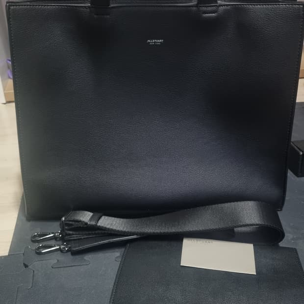 질스튜어트 스캇 호라이즌 토트백