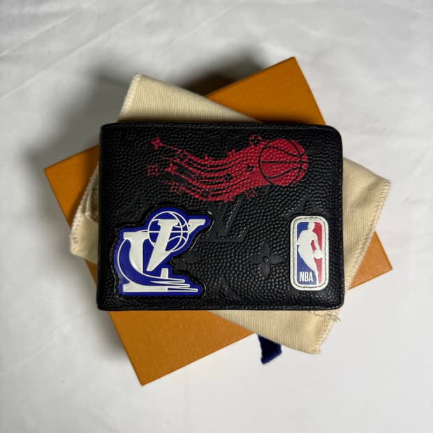 [한정판]루이비통 x NBA 모노그램 멀티플 월렛 반지갑 M80624
