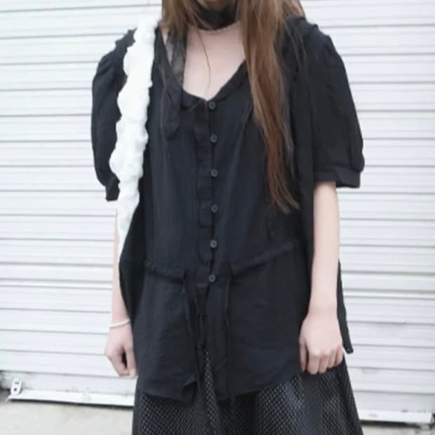 balloon frill blouse