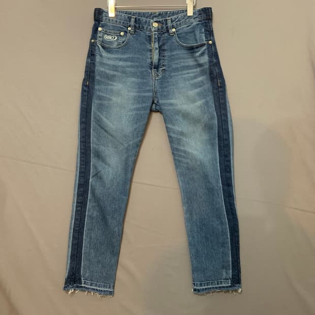 30인치 시스템옴므 18 사이드 배색 워싱 컷팅 스판 데님 청바지