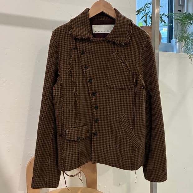 스나오 쿠와하라 사선 자켓