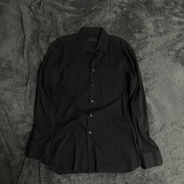 프라다 드레스셔츠 블랙 42