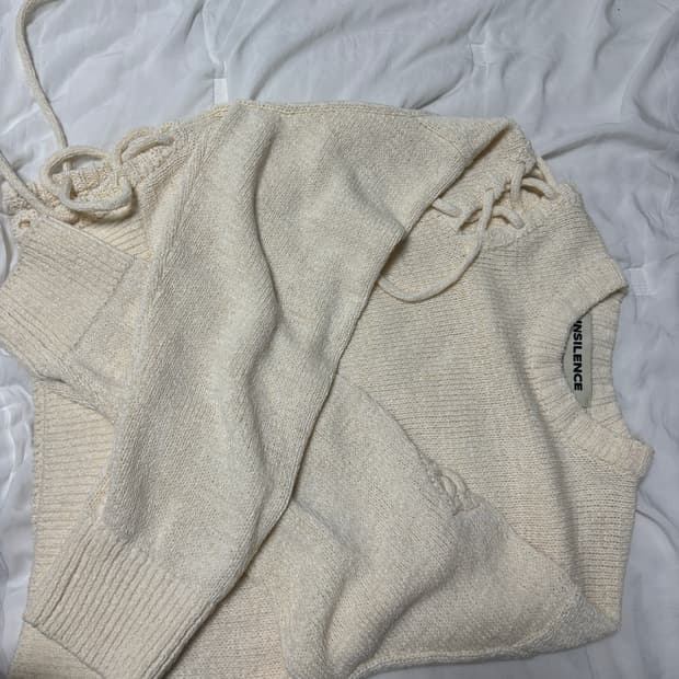 인사일런스 우먼 레이스업 풀오버 니트 S