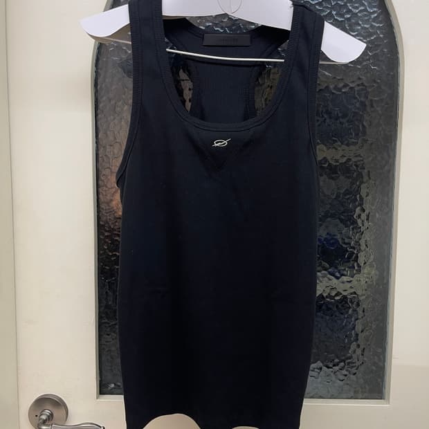 51퍼센트 슬리브리스 민소매 탑 L사이즈