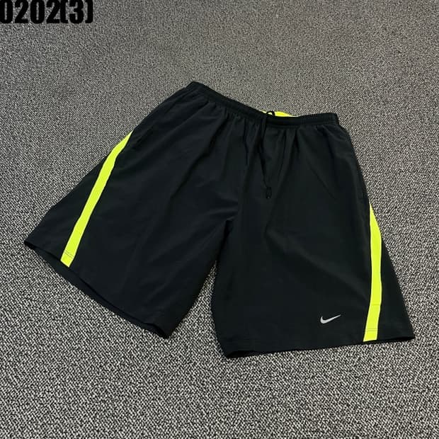 나이키 트레이닝 반바지