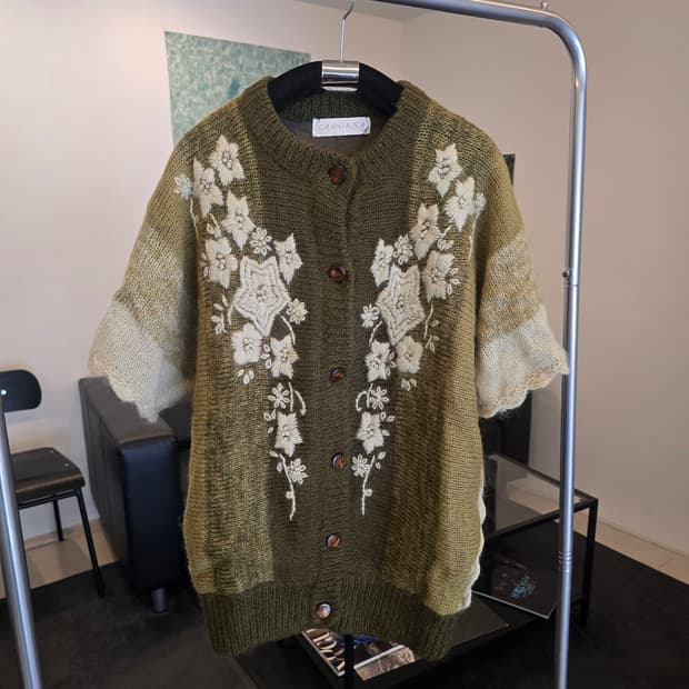 모리걸 자수가디건