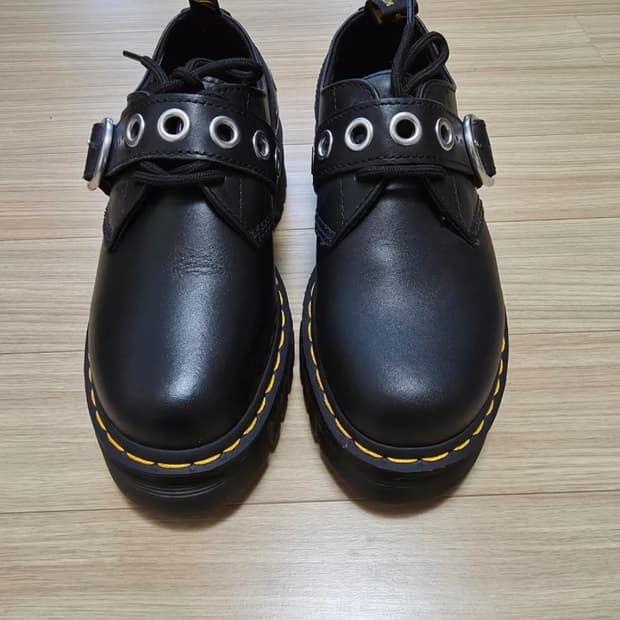 닥터마틴 1461 벅스 슈즈 블랙 새상품급 UK5 240사이즈