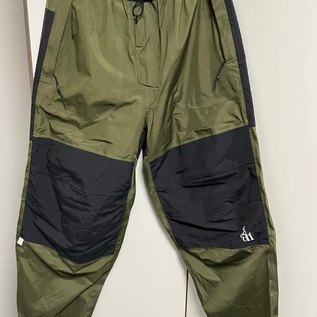 Fetch 나일론 트랙 팬츠 M 급처