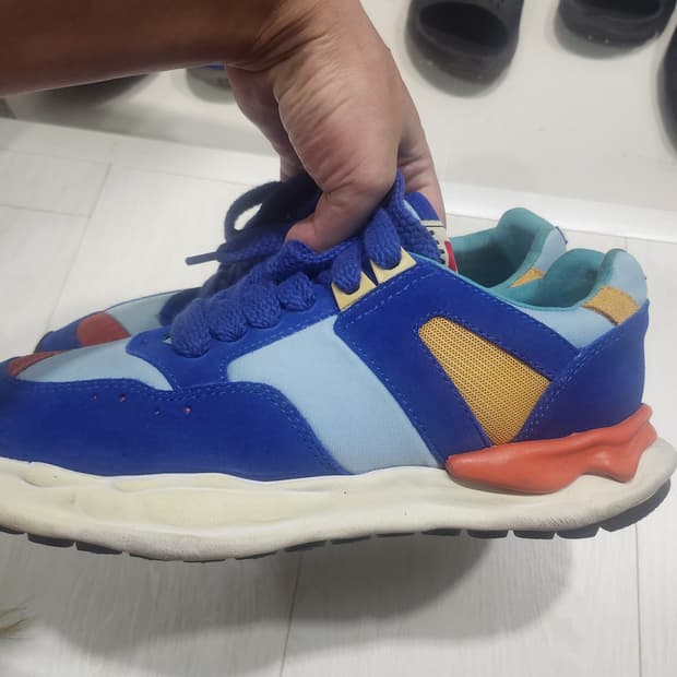 미하라 야스히로 나이젤카본 스니커즈