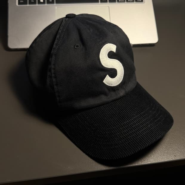 슈프림 코듀로이 s로고 캡