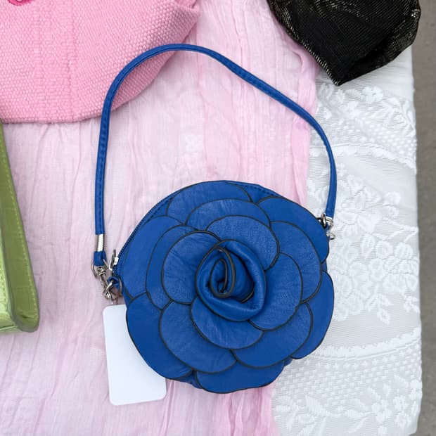 Blue flower mini bag