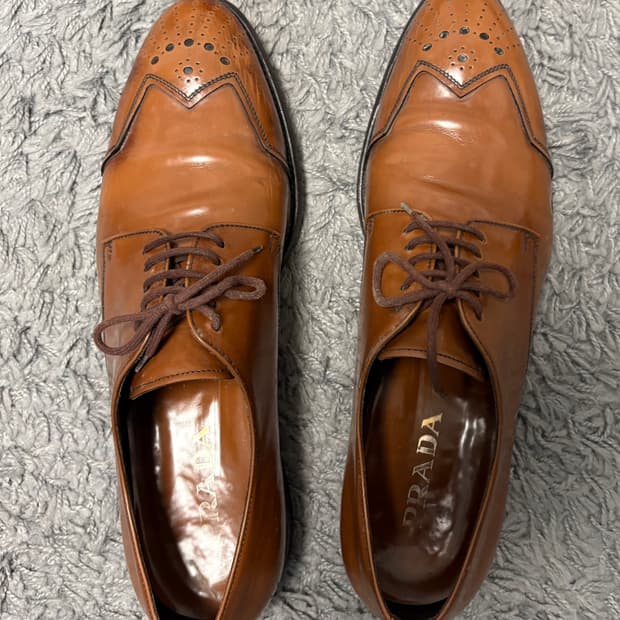프라다 윙팁 구두 290