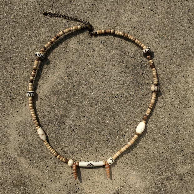 shellfish necklace (handmade)