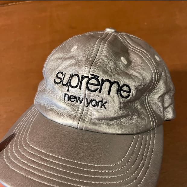 supreme classic logo leather 6 panel cap