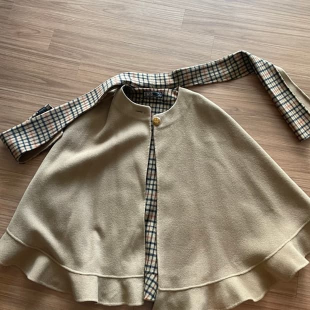 닥스 캐이프 망토