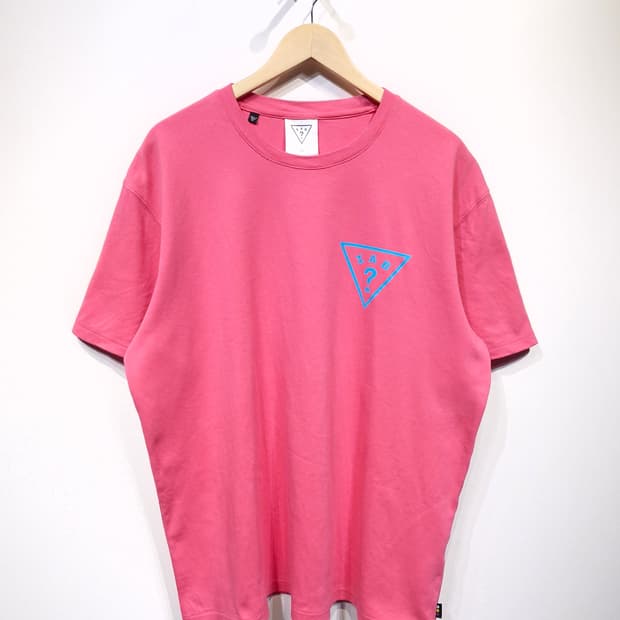 아이앱스튜디오x게스 반팔티셔츠(XL)