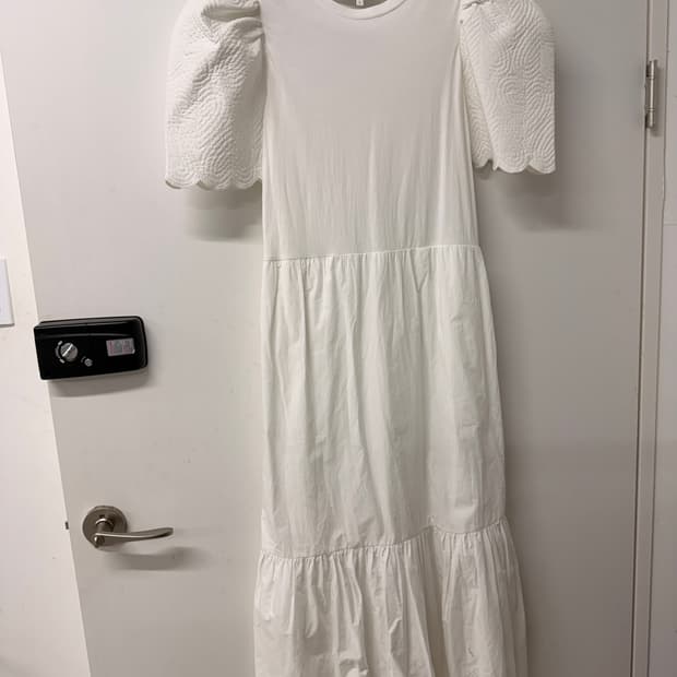 씨뉴욕 SEA NY 화이트 퍼프 롱 원피스 S (새제품)