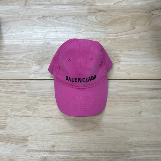 발렌시아가 핑크 볼캡 L59
